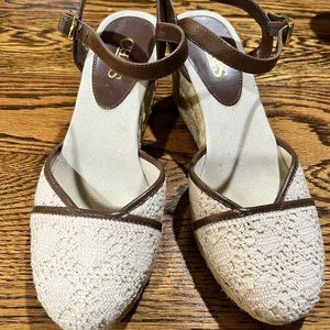 womens Chaps Carmita  dress shoes size 8.5 Preowned
